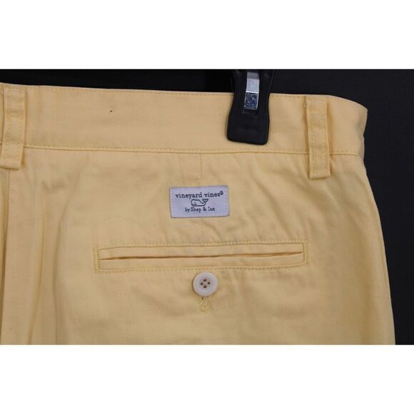 Vineyard Vines Club Shorts Mens Size 33 Yellow Solid 9" Inseam Casual Chino - Picture 7 of 8